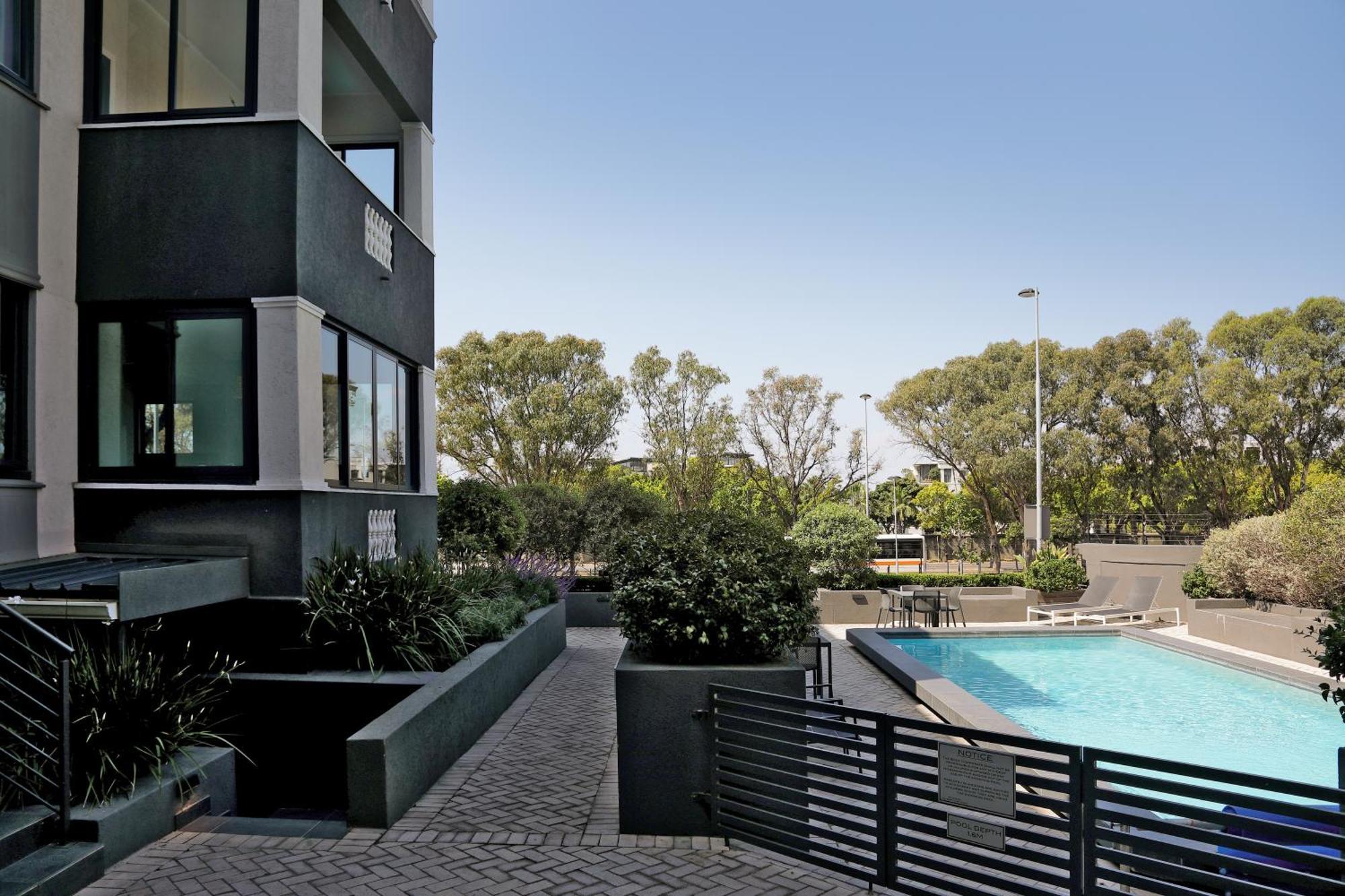 Warwick Mansions 1 Apartment Cape Town